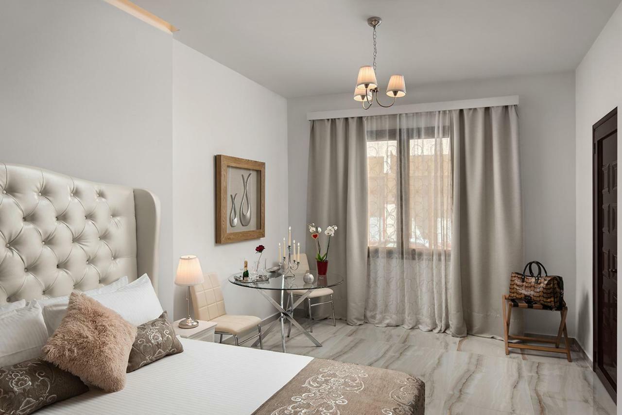 Pozzi Di Lusso Suites Chrissi Akti Chania Exterior foto
